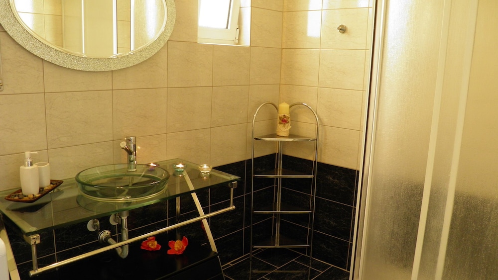 Blue Villas — Hotel rooms in Chania