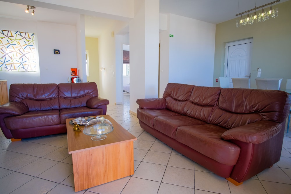 Blue Villas — Hotel rooms in Chania