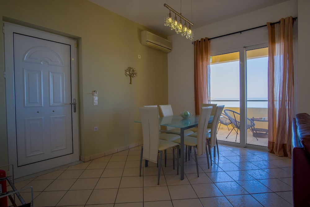 Blue Villas — Hotel rooms in Chania