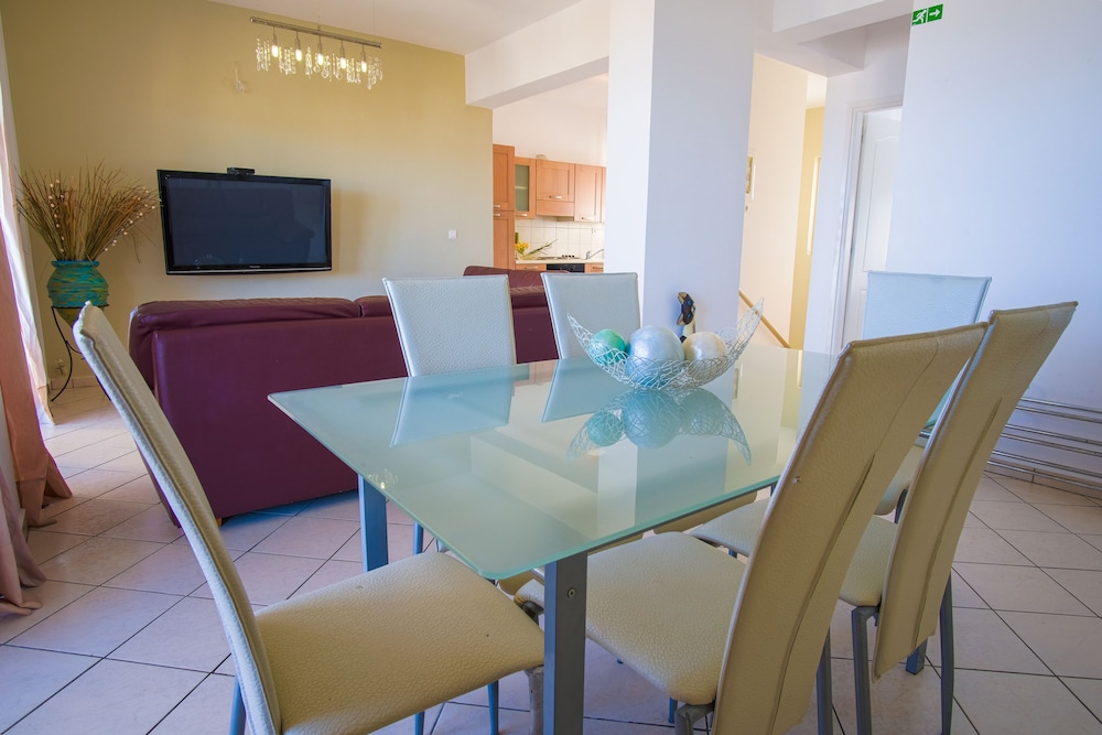 Blue Villas — Hotel rooms in Chania