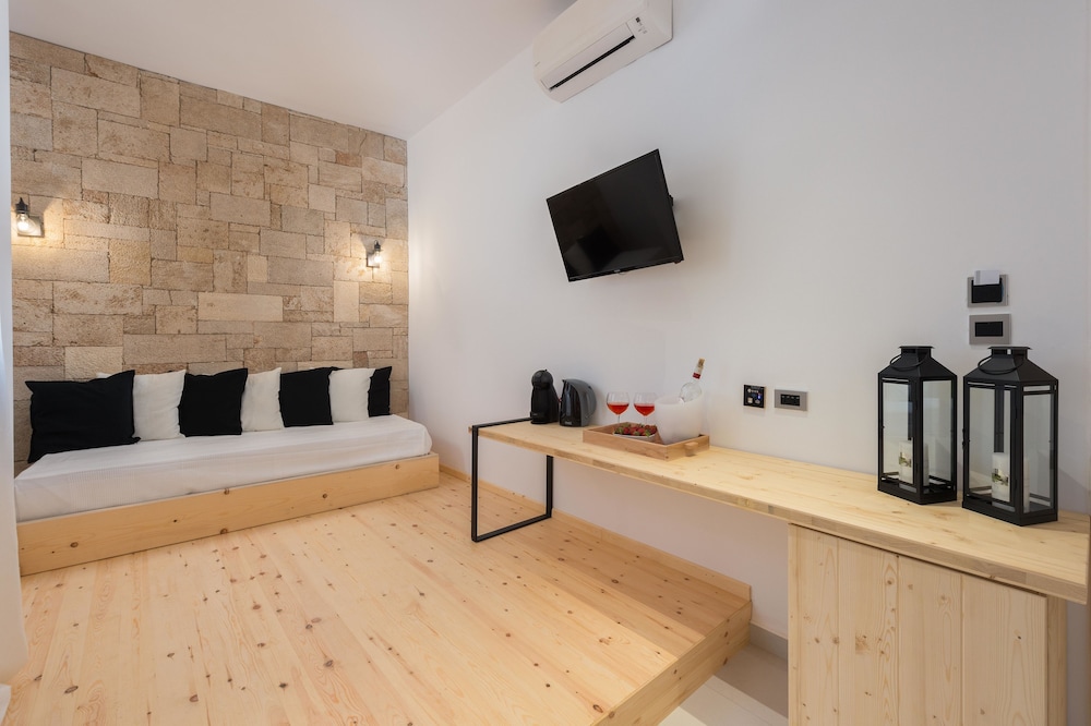 Old Town Senses Boutique Hotel — Hotel rooms in Rhodes Town, South Aegean