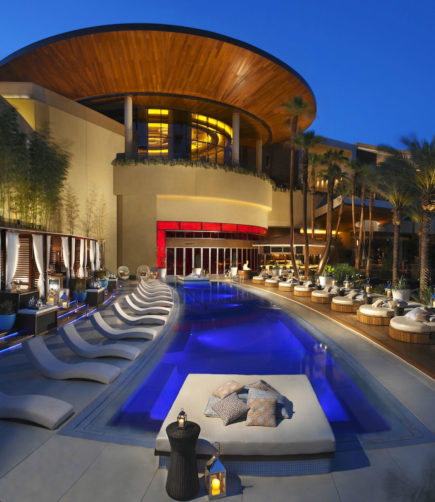 Red Rock Casino, Resort and Spa — Swimming pool in Las Vegas, Nevada