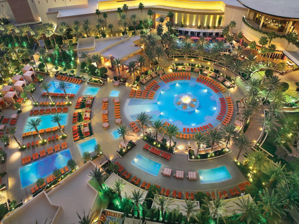 Red Rock Casino, Resort and Spa — Swimming pool in Las Vegas, Nevada