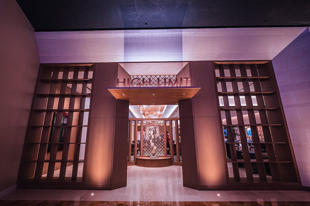 Red Rock Casino, Resort and Spa — Restaurant & bars in Las Vegas, Nevada