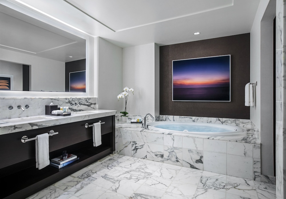 Red Rock Casino, Resort and Spa — Hotel rooms in Las Vegas, Nevada