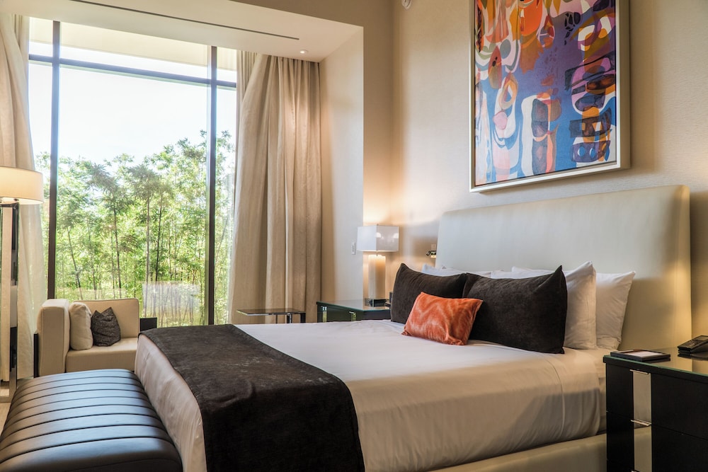 Red Rock Casino, Resort and Spa — Hotel rooms in Las Vegas, Nevada
