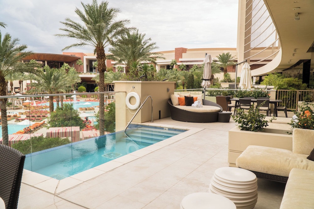 Red Rock Casino, Resort and Spa — Swimming pool in Las Vegas, Nevada
