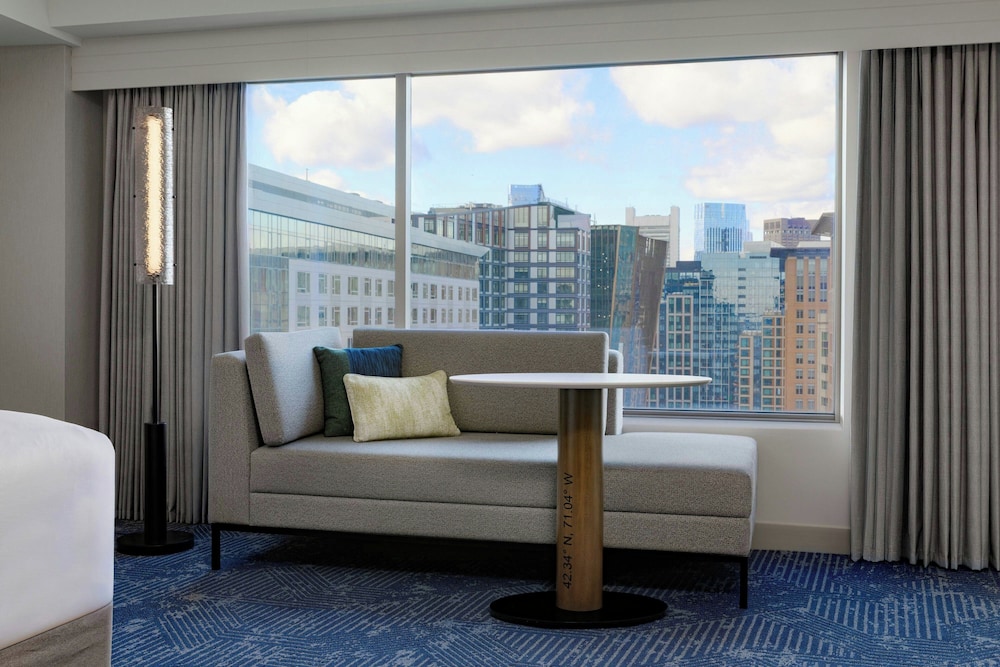 Renaissance® Boston Seaport District — Hotel rooms in Boston, Massachusetts