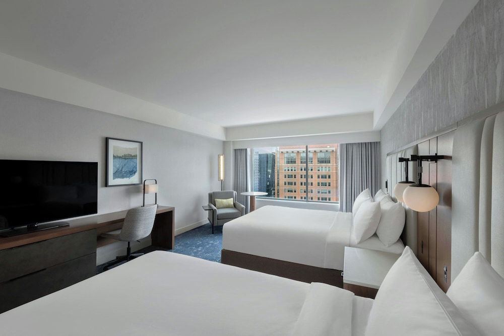 Renaissance® Boston Seaport District — Hotel rooms in Boston, Massachusetts