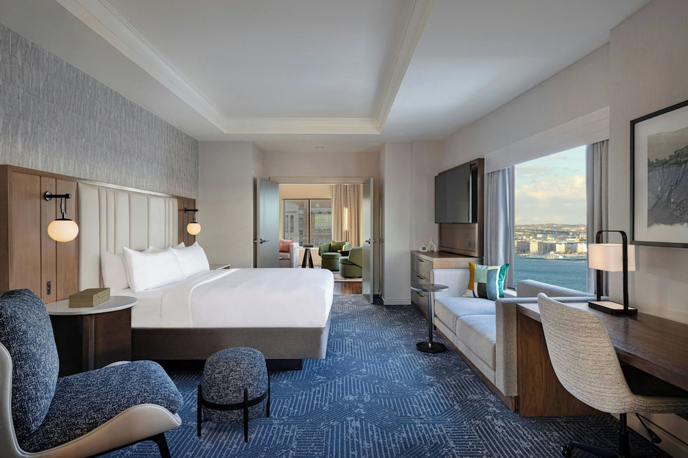Renaissance® Boston Seaport District — Hotel rooms in Boston, Massachusetts