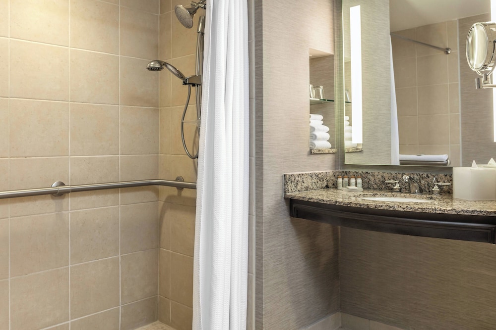 Renaissance Tampa International Plaza Hotel — Hotel rooms in Tampa, Florida
