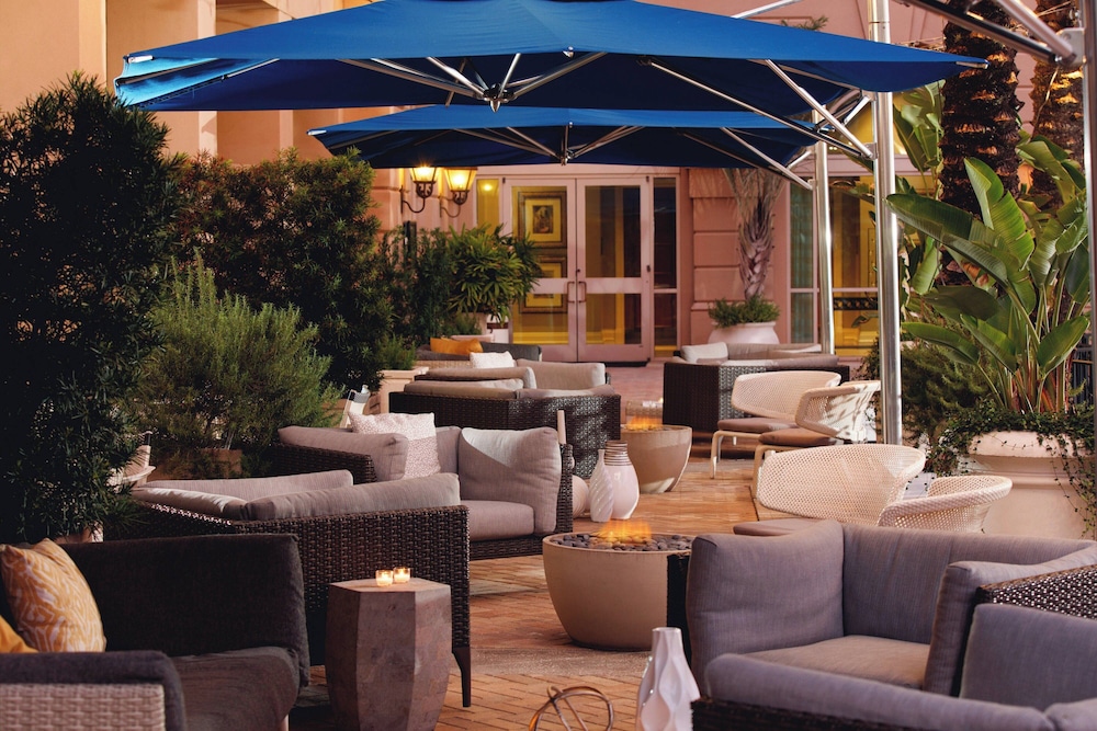 Renaissance Tampa International Plaza Hotel — Restaurant & bars in Tampa, Florida