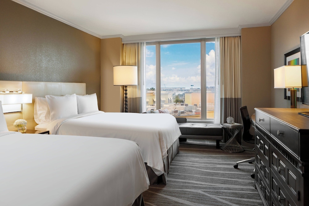 Renaissance Tampa International Plaza Hotel - zdjęcie 5