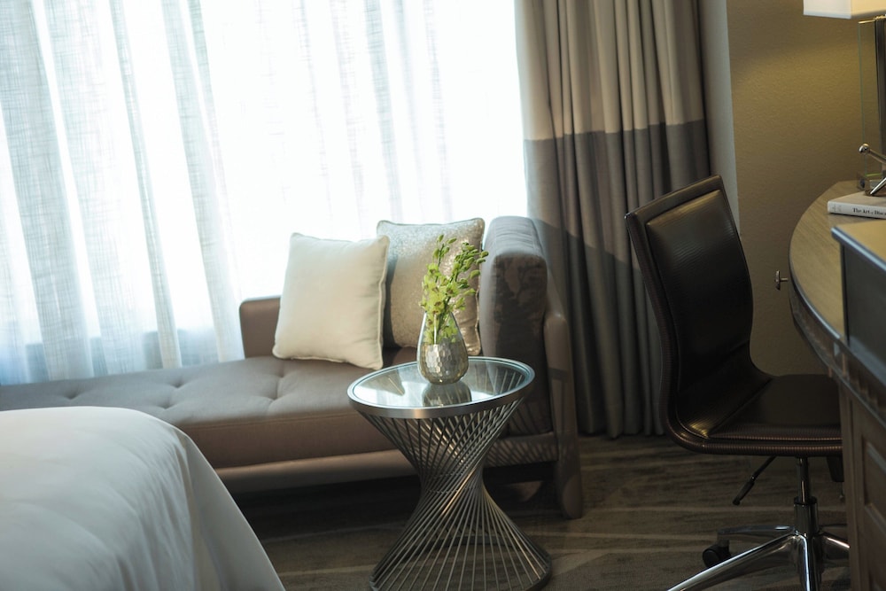 Renaissance Tampa International Plaza Hotel — Hotel rooms in Tampa, Florida