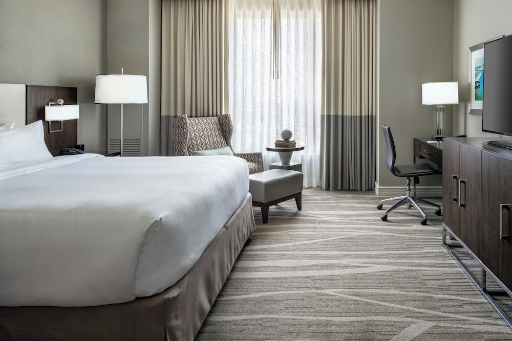 Renaissance Tampa International Plaza Hotel — Hotel rooms in Tampa, Florida
