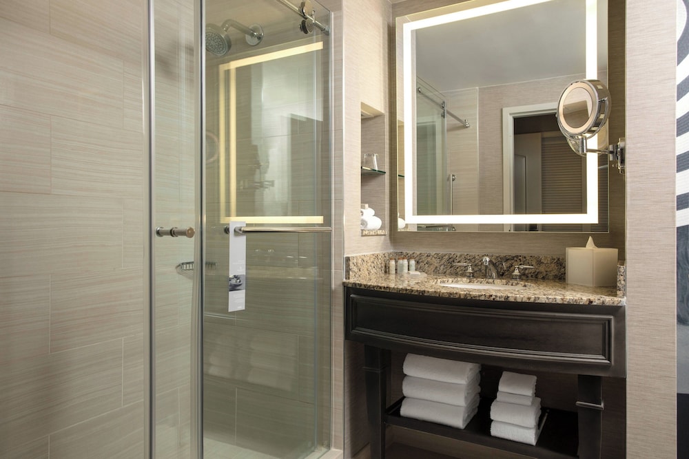 Renaissance Tampa International Plaza Hotel — Hotel rooms in Tampa, Florida