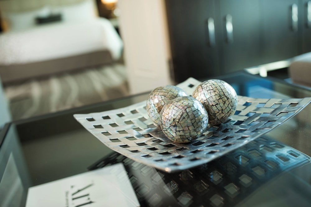 Renaissance Tampa International Plaza Hotel — Hotel rooms in Tampa, Florida
