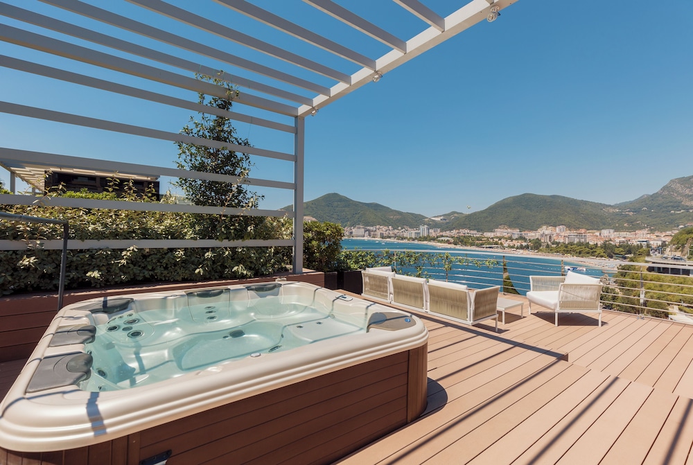 Dukley Hotel & Resort — Spa in Budva, Budva Municipality