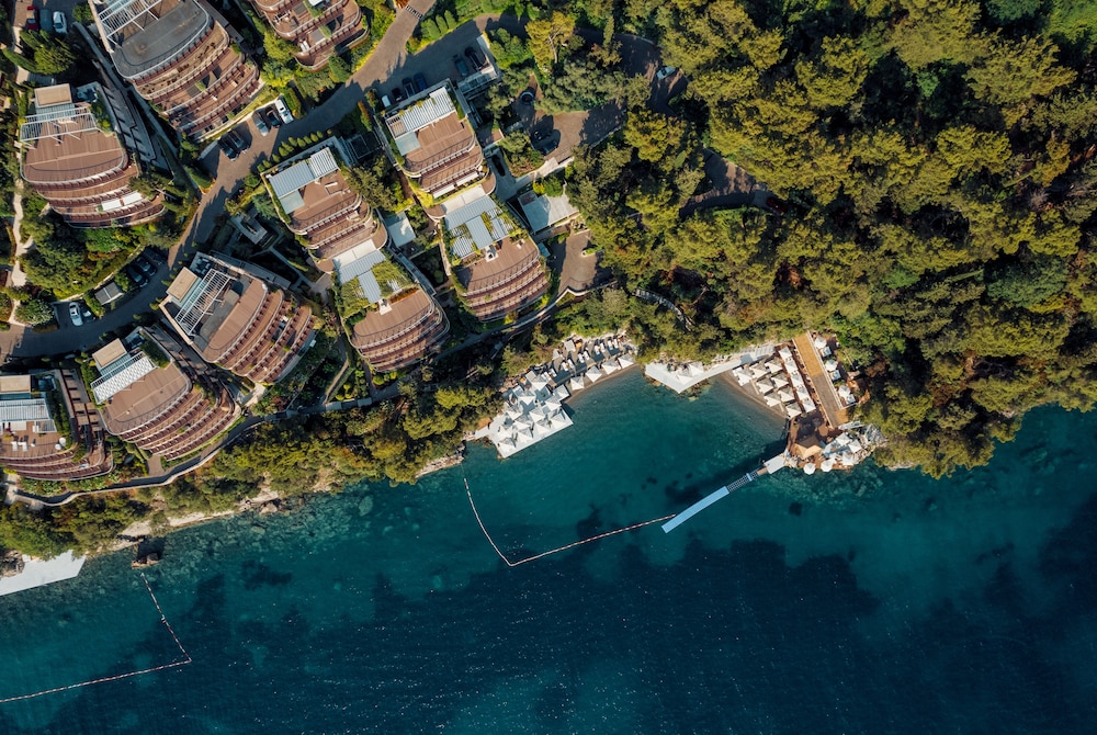 Dukley Hotel & Resort — Hotel building in Budva, Budva Municipality