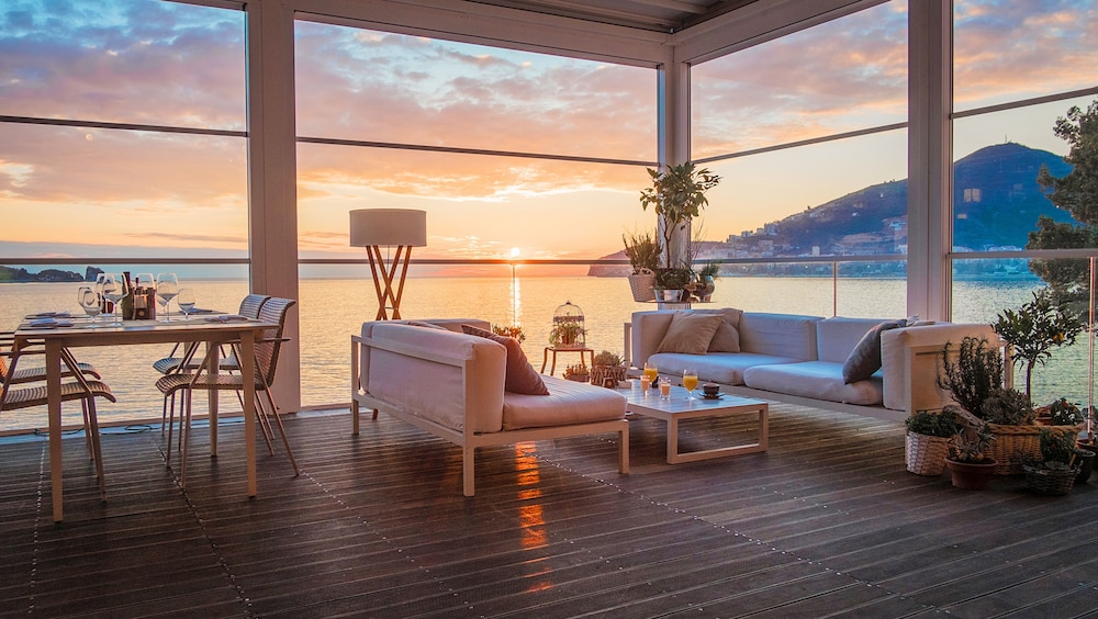 Dukley Hotel & Resort — Restaurant & bars in Budva, Budva Municipality
