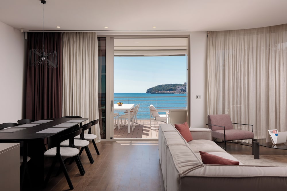 Dukley Hotel & Resort — Hotel rooms in Budva, Budva Municipality