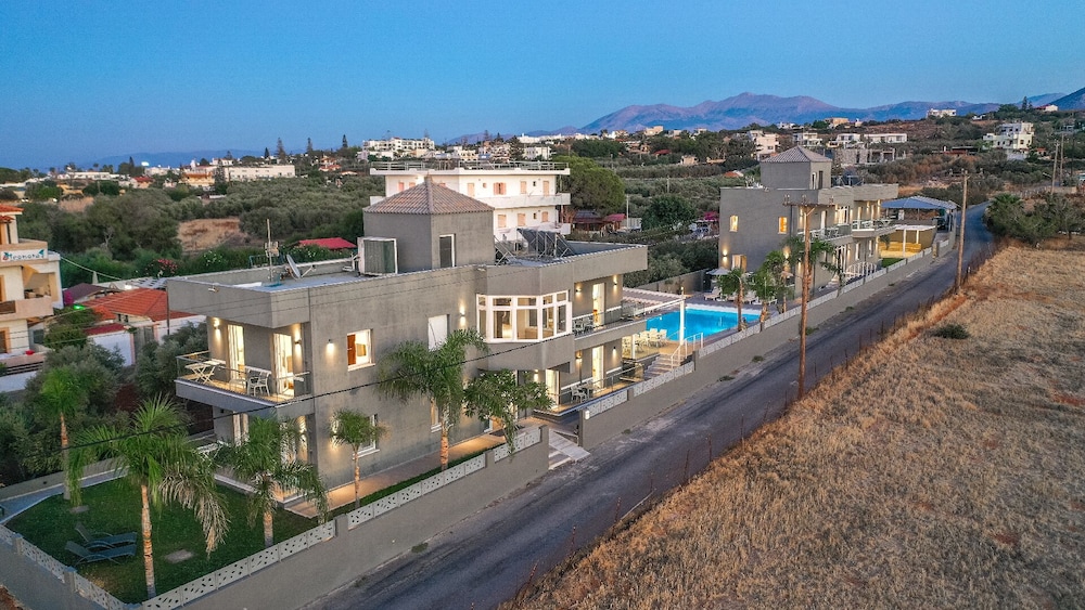 Elysian Suites — Hotel building in Hersonissos