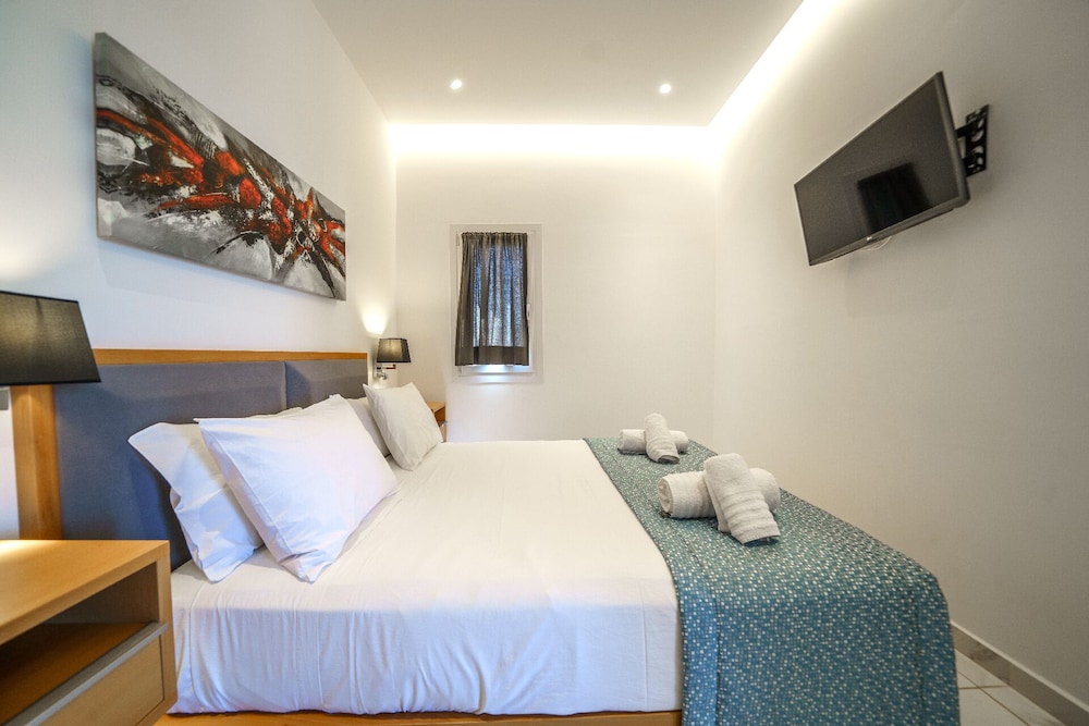 Elysian Suites — Hotel rooms in Hersonissos
