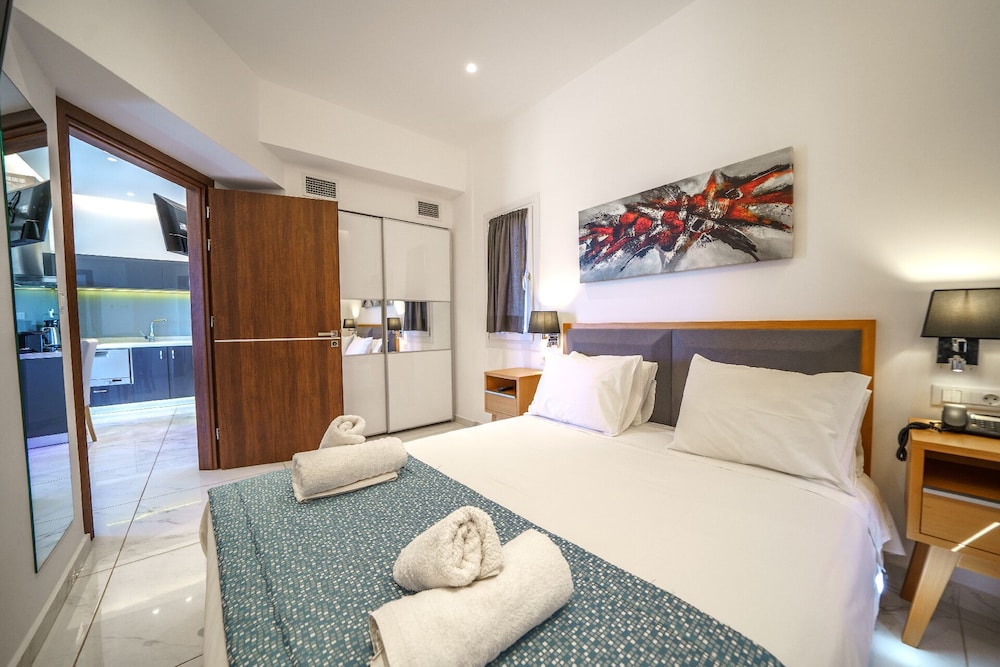 Elysian Suites — Hotel rooms in Hersonissos