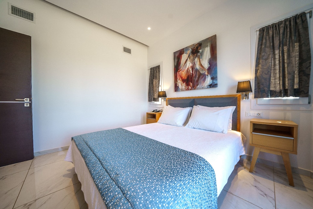 Elysian Suites — Hotel rooms in Hersonissos
