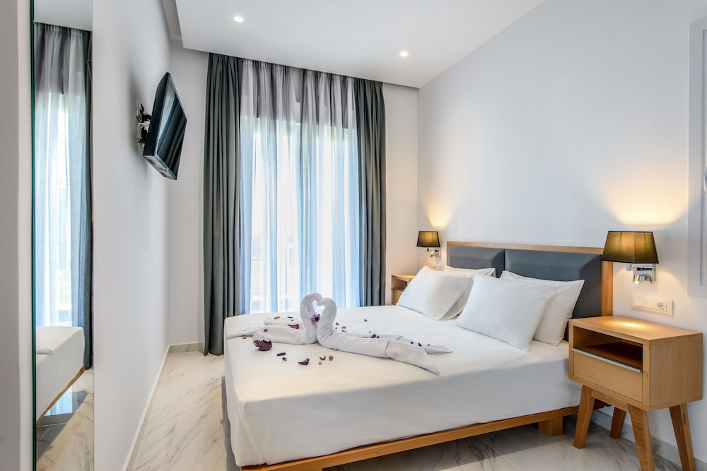 Elysian Suites — Hotel rooms in Hersonissos