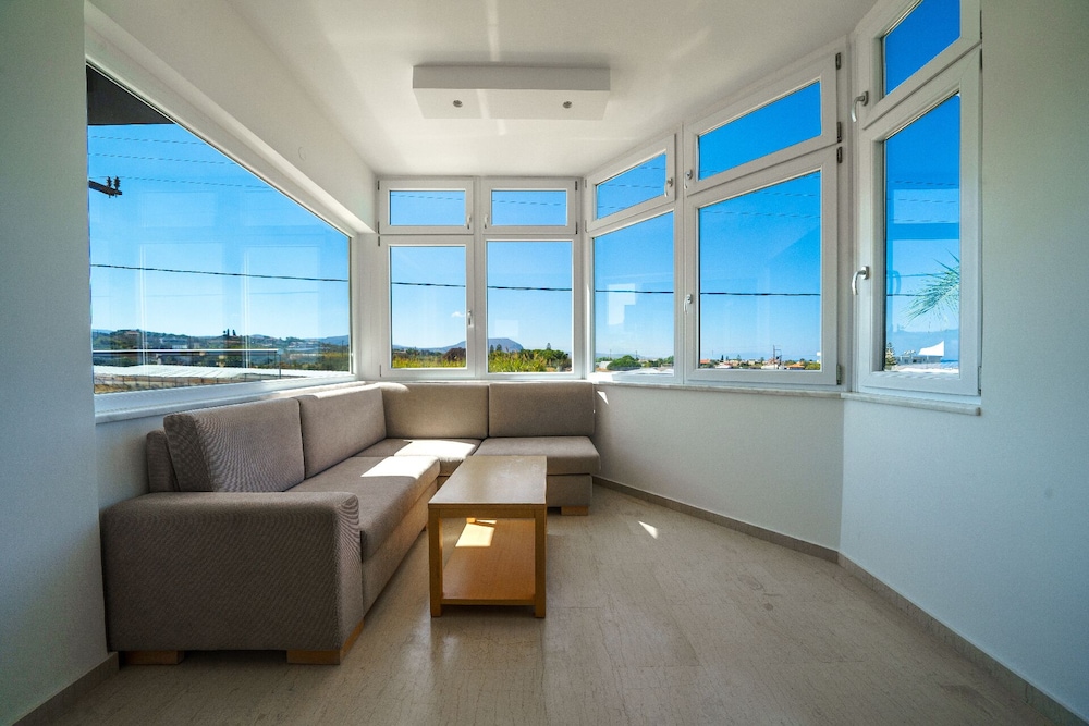 Elysian Suites — Hotel rooms in Hersonissos