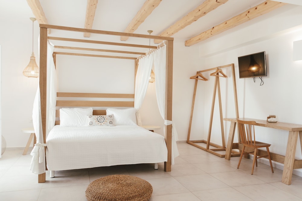 Casa Vitae Suites — Hotel rooms in Kamari, South Aegean