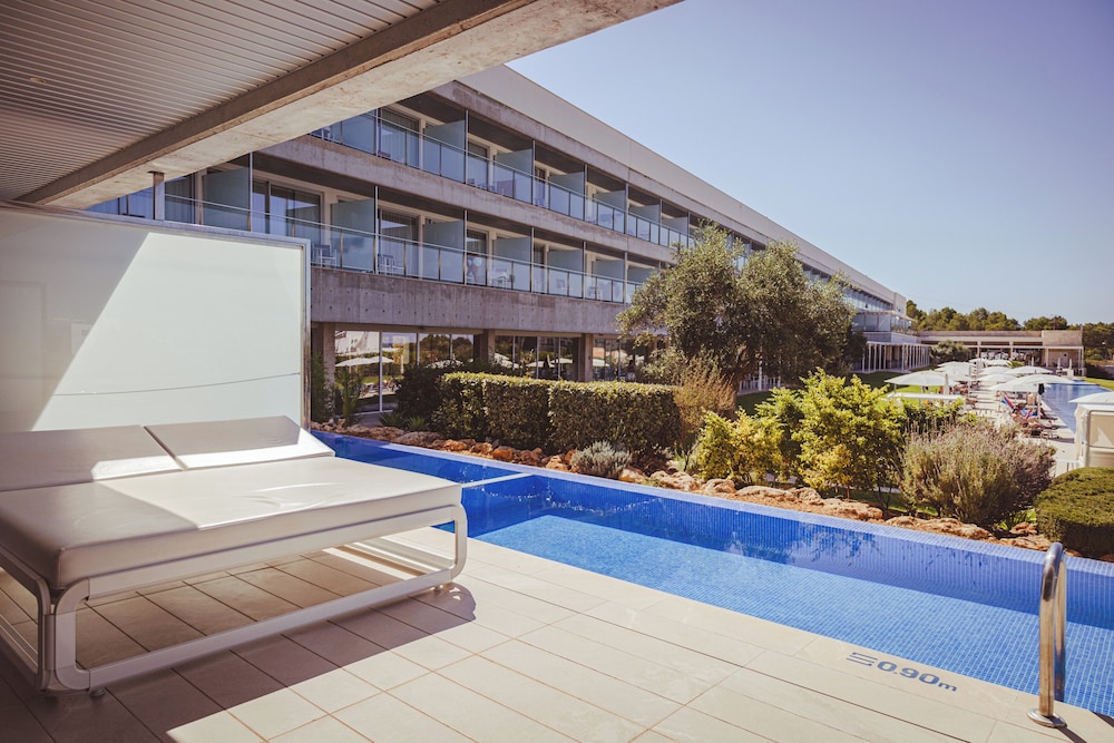 Hotel Seth 55 Santo Tomas — Swimming pool in Santo Tomas, Balearic Islands