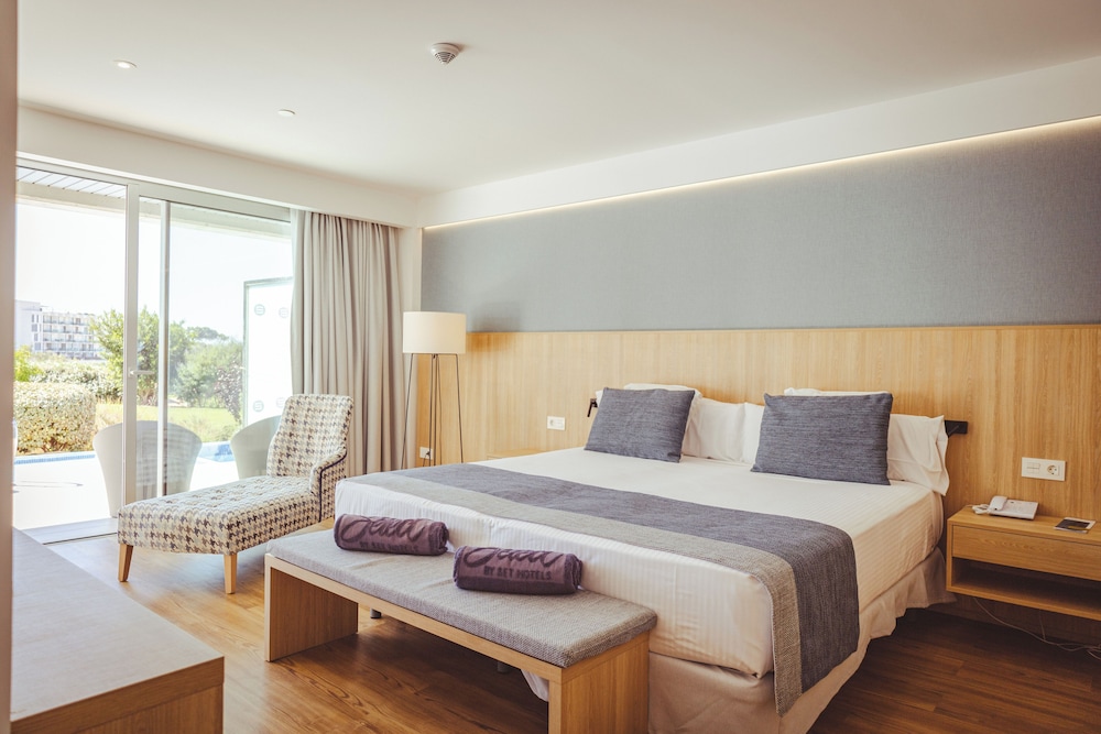 Hotel Seth 55 Santo Tomas — Hotel rooms in Santo Tomas, Balearic Islands