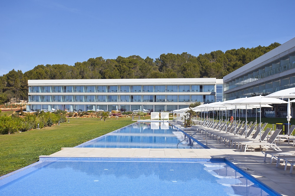 Hotel Seth 55 Santo Tomas — Swimming pool in Santo Tomas, Balearic Islands
