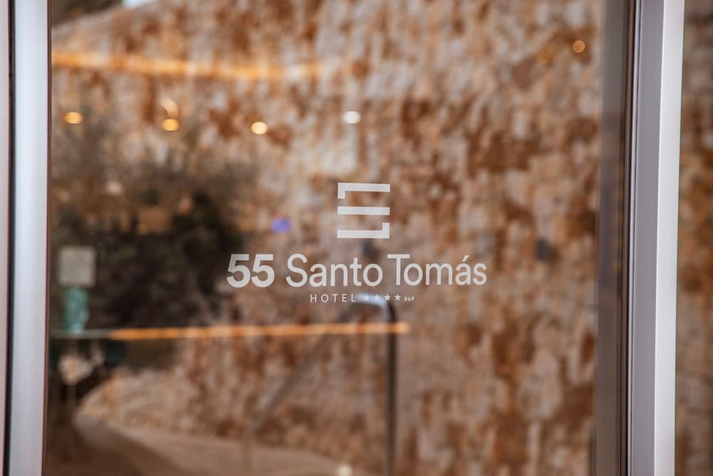 Hotel Seth 55 Santo Tomas — Hotel building in Santo Tomas, Balearic Islands