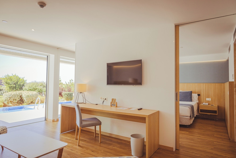 Hotel Seth 55 Santo Tomas — Hotel rooms in Santo Tomas, Balearic Islands