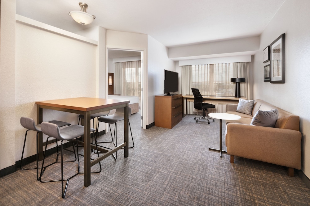 Residence Inn by Marriott Daytona Beach Speedway/Airport — Hotel rooms in Daytona Beach, Florida