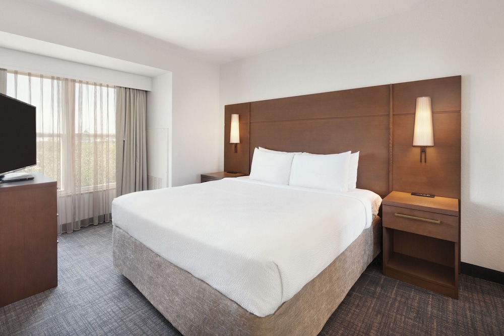 Residence Inn by Marriott Daytona Beach Speedway/Airport — Hotel rooms in Daytona Beach, Florida