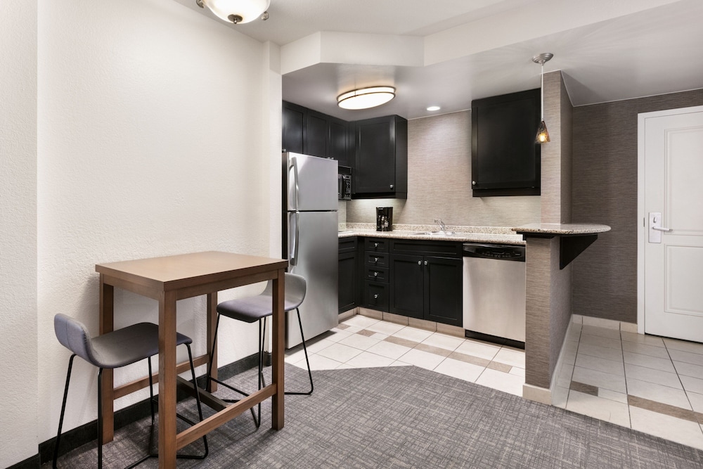 Residence Inn by Marriott Daytona Beach Speedway/Airport — Hotel rooms in Daytona Beach, Florida