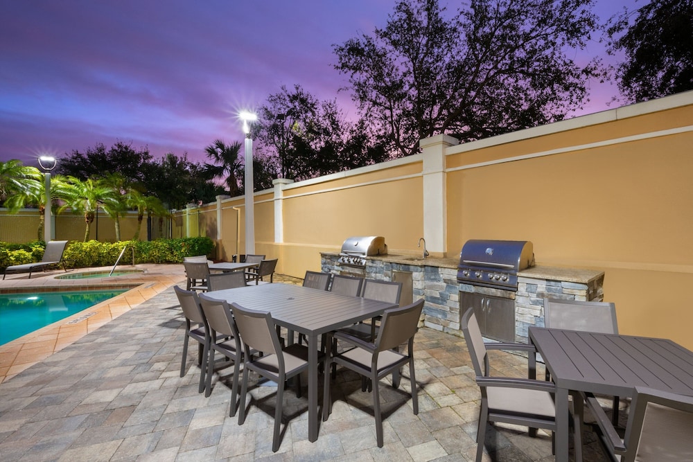 Residence Inn by Marriott Daytona Beach Speedway/Airport — Swimming pool in Daytona Beach, Florida