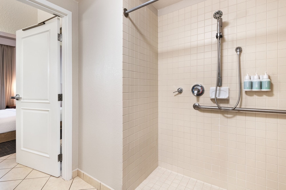Residence Inn by Marriott Daytona Beach Speedway/Airport — Hotel rooms in Daytona Beach, Florida