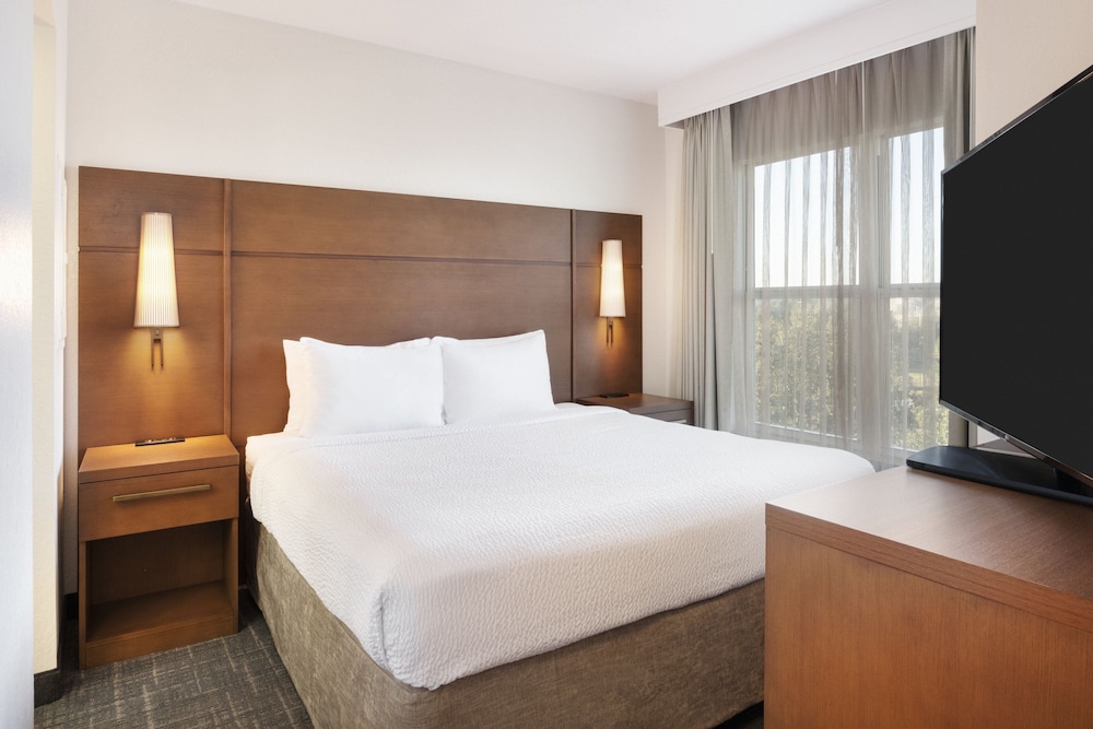 Residence Inn by Marriott Daytona Beach Speedway/Airport — Hotel rooms in Daytona Beach, Florida