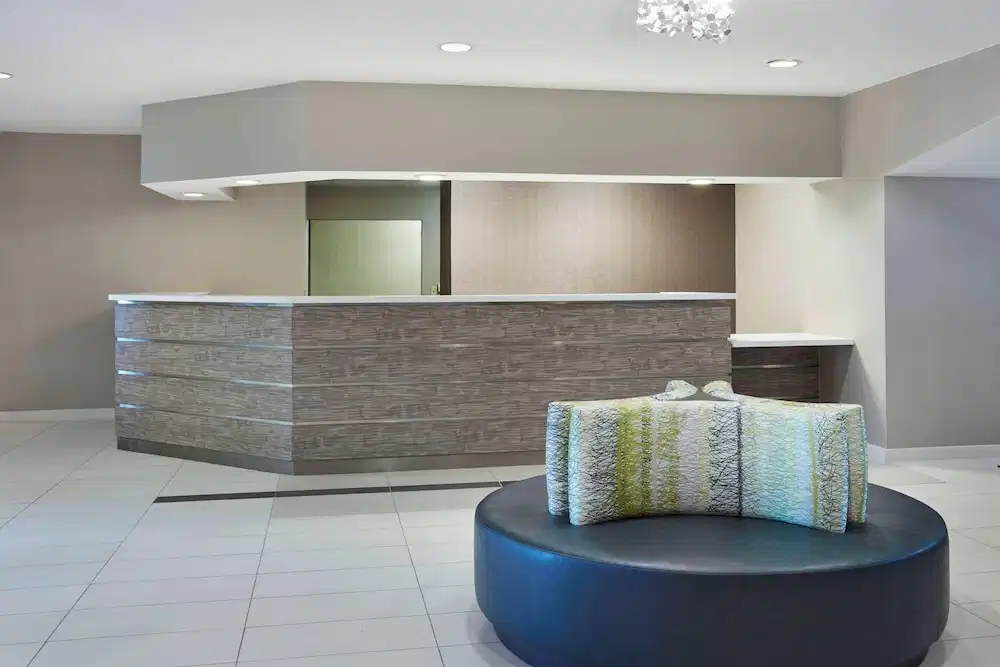 Residence Inn by Marriott Detroit Pontiac Auburn Hills — Hotel building in Pontiac, Michigan