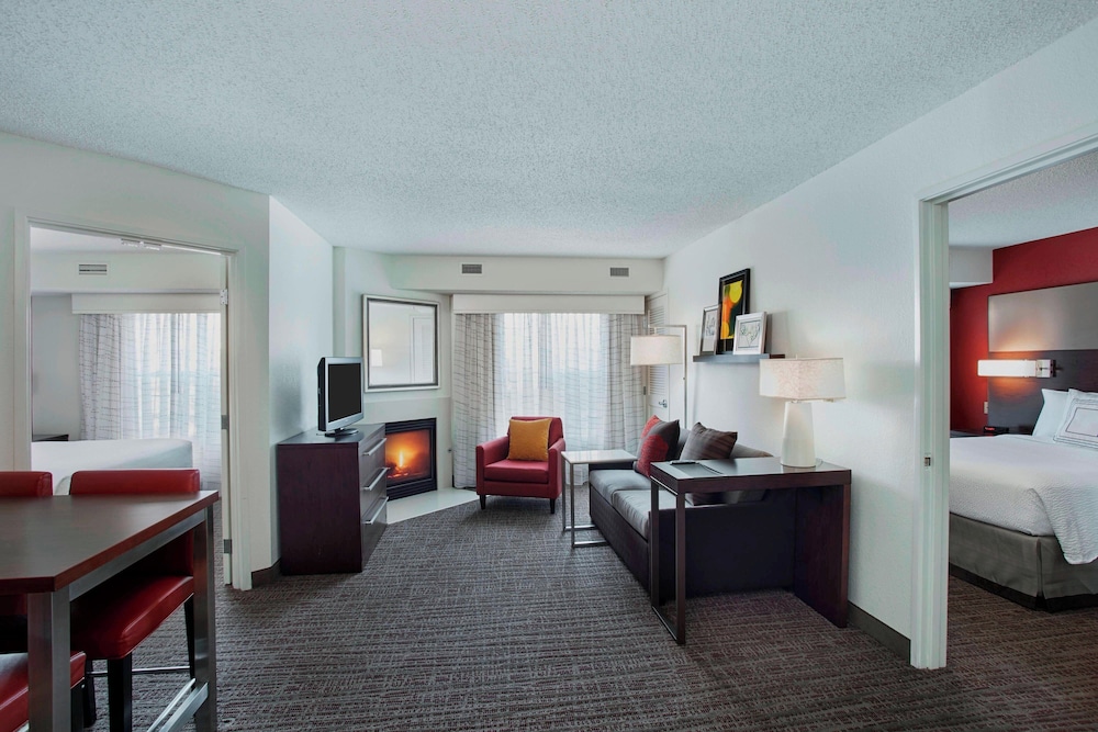 Residence Inn by Marriott Detroit Pontiac Auburn Hills — Hotel rooms in Pontiac, Michigan