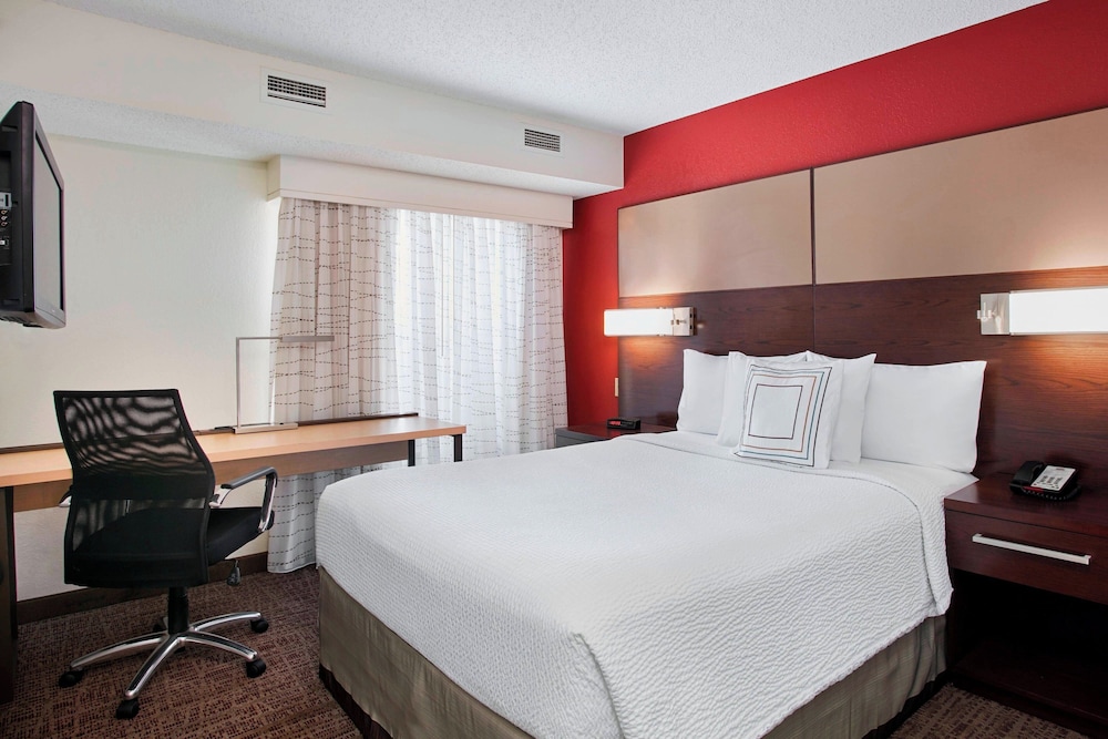 Residence Inn by Marriott Detroit Pontiac Auburn Hills — Hotel rooms in Pontiac, Michigan