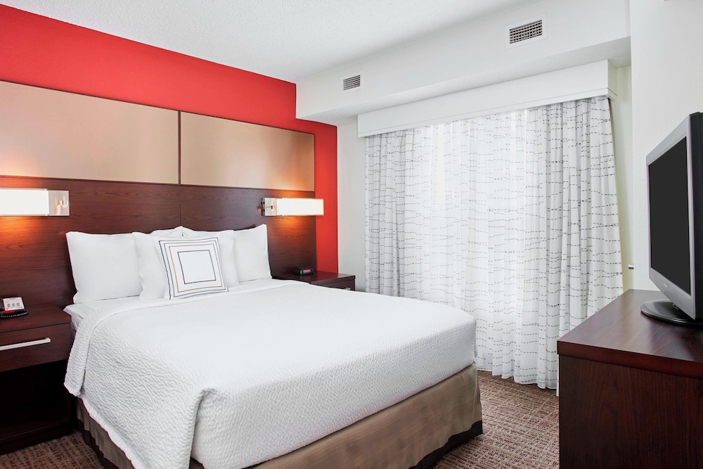 Residence Inn by Marriott Detroit Pontiac Auburn Hills — Hotel rooms in Pontiac, Michigan