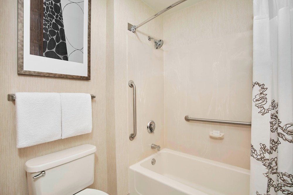 Residence Inn by Marriott Detroit Pontiac Auburn Hills — Hotel rooms in Pontiac, Michigan