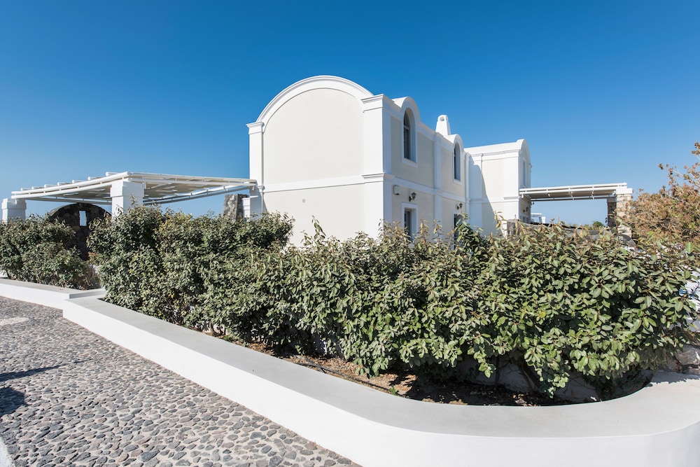 Secret Earth Santorini — Hotel building in Kamari, South Aegean