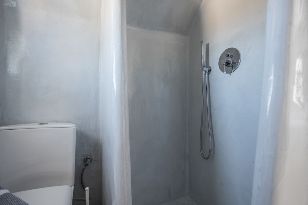Secret Earth Santorini — Hotel rooms in Kamari, South Aegean